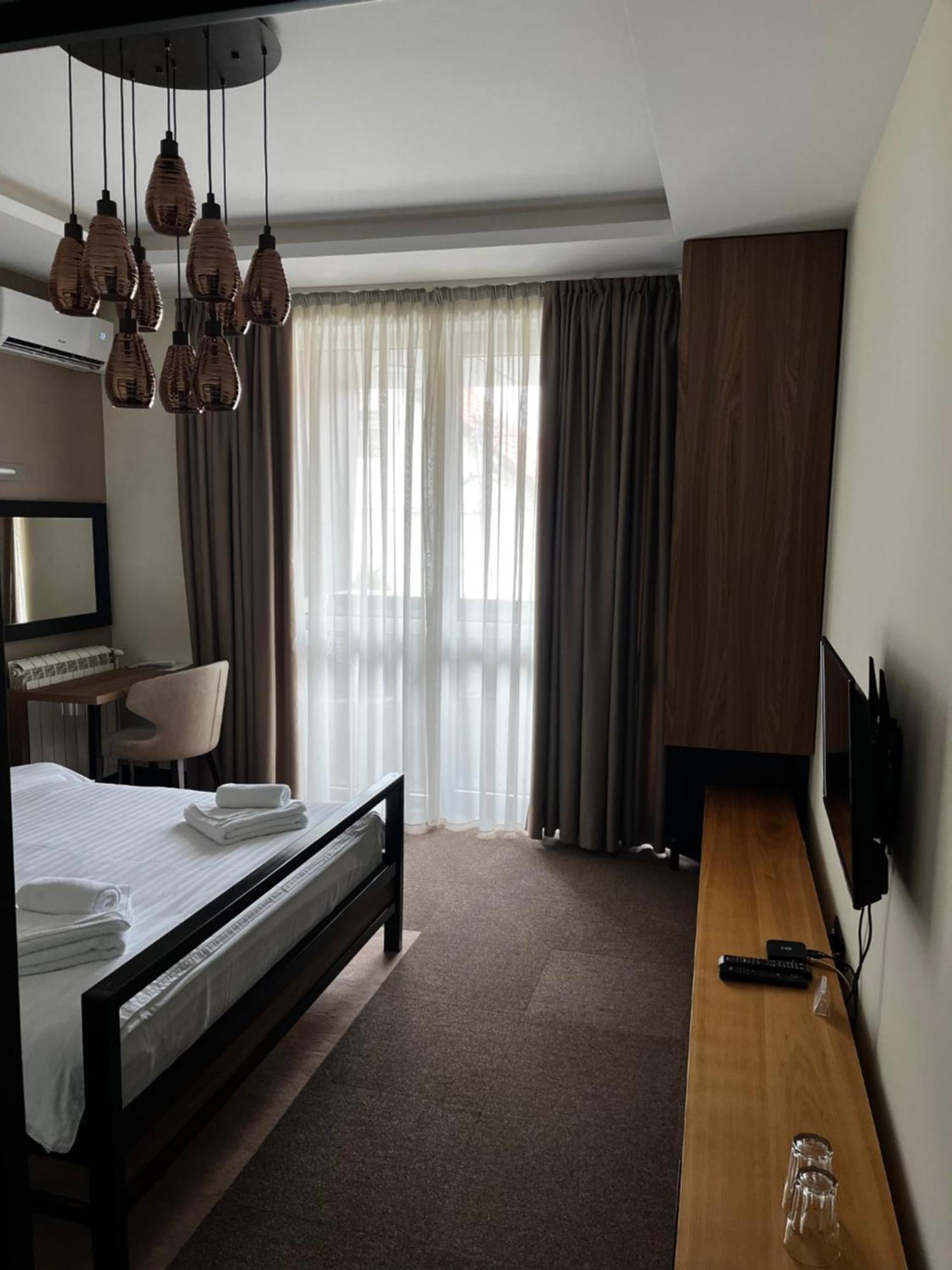 Hotel Sun Loznica Exterior foto